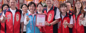 萬善廟捐贈108份物資及白米400斤 關懷吉安弱勢家庭 游淑貞：公私協力關懷弱勢　展現社會共好的珍貴能量